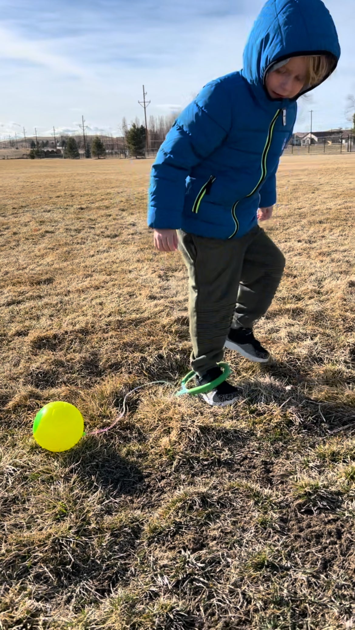 1PC Skip Ball | Classical Skipping Toy Exercise | Kid Coordination and Balance Hop Jump Play Ball Toy | Skip and Hop Toy